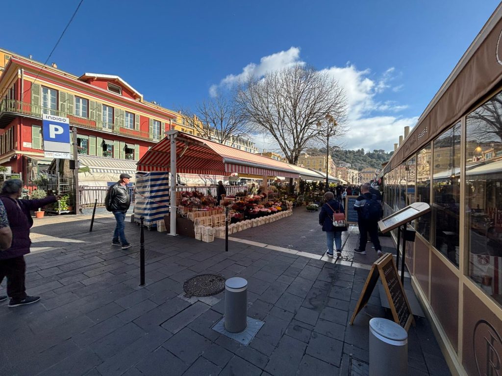 Quels sont les objectifs du règlement sur les locations Airbnb à Nice ?